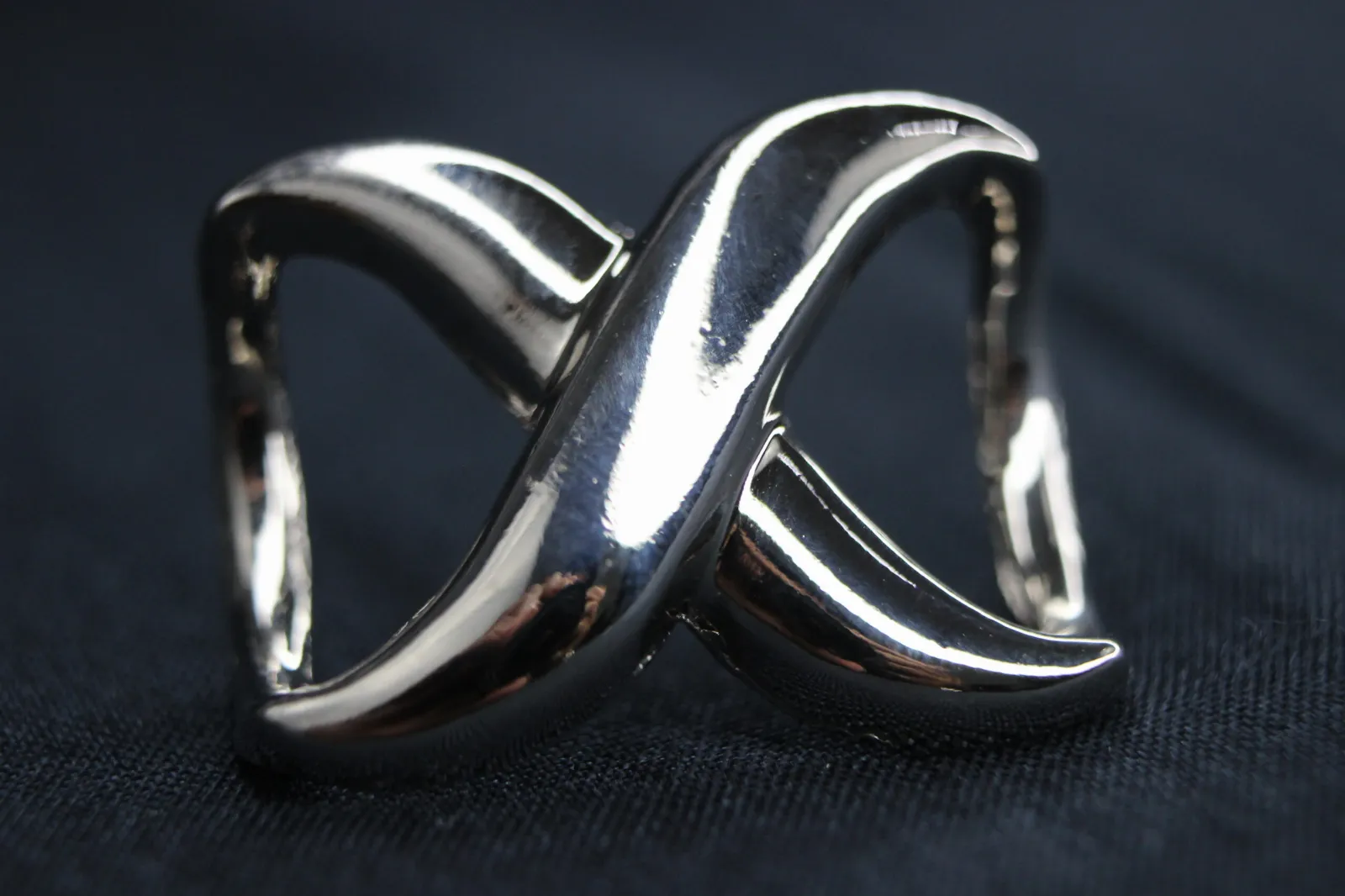 The Signature Infinity Bow